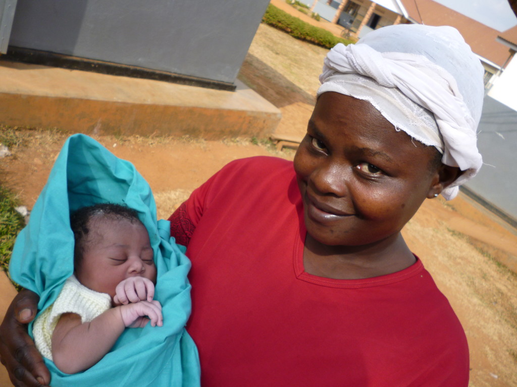 travelling to uganda while pregnant